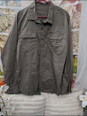 Marshall Men's Casual Button-Down Shirt in Gray